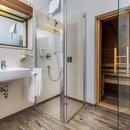 Lagovida Duenenhaus Comfort Familia H Am Stoermthaler *