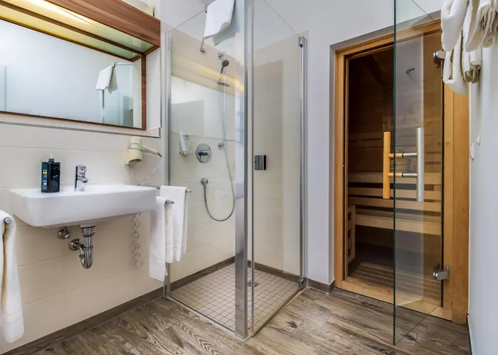 Lagovida Duenenhaus Comfort Familia H Am Stoermthaler *